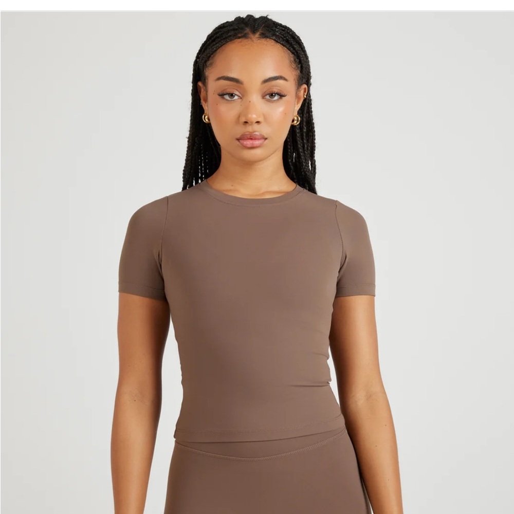 Elegant Brown Short Sleeve Women's Tee